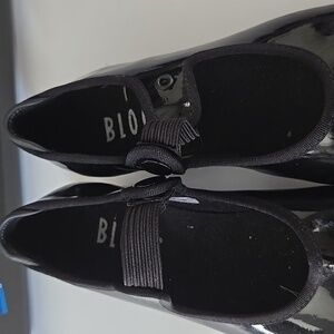 Bloch tap shoes